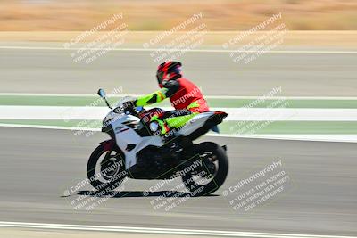 media/Sep-07-2025-TrackXperience (Sun) [[ee17e62fad]]/Level 1/Session 4 (Lower Chicane)/